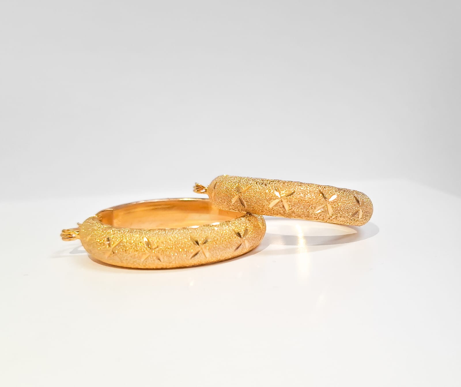 d9a8c55f-6997-48b5-bd80-c6633e0fdb96.jfif